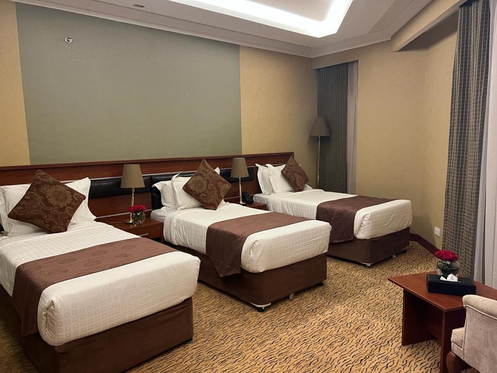 Отель Al Ansar Golden Tulip Медина Экстерьер фото