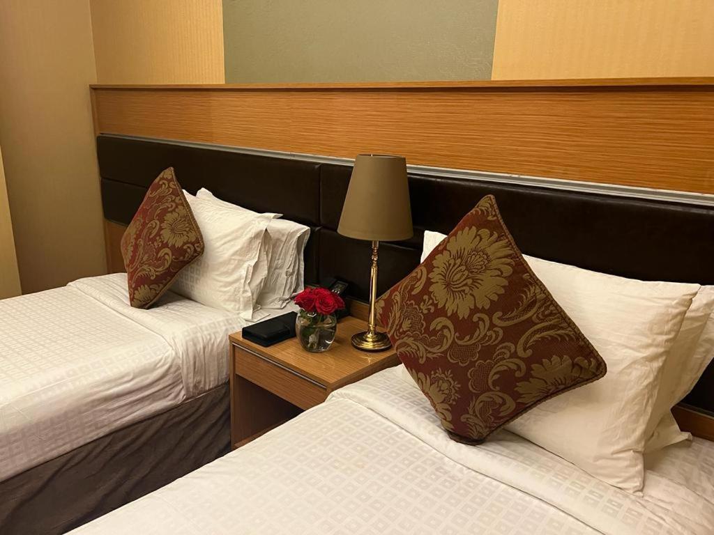Отель Al Ansar Golden Tulip Медина Экстерьер фото